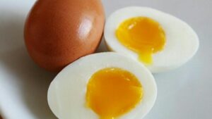Cara Memasak Telur Setengah Matang