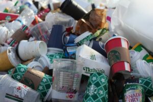 Cara Seru Kurangi Penggunaan Sampah Plastik