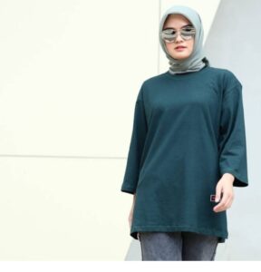 kaos-polos-lengan-panjang-wanita-muslimah