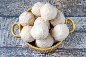 cara membentuk bakso bulat