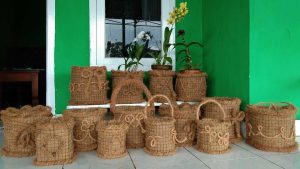 strategi pemasaran produk turunan kelapa
