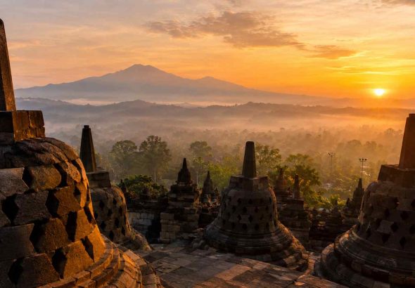 Borobudur sunrise time