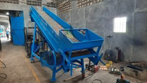 cara mengatasi belt conveyor miring